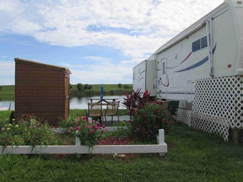 Gracious Tiny House Park image 3