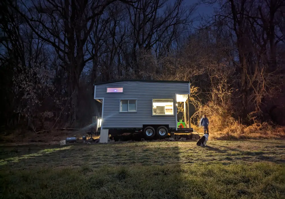 Fully Off Grid Tiny Home on Wheels! — 1 bedroom Tiny House — 240 sqft for sale in Lancaster, Pennsylvania