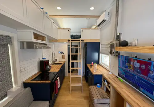 Fully Off Grid Tiny Home on Wheels! image 4