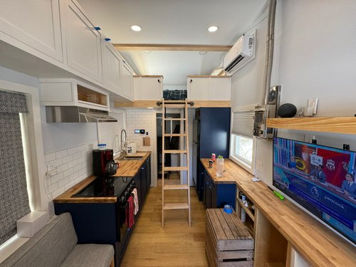 Fully Off Grid Tiny Home on Wheels! image 4