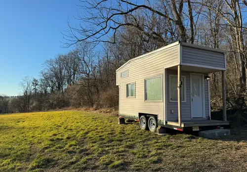 Fully Off Grid Tiny Home on Wheels! detail photo 5