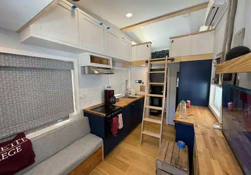 Fully Off Grid Tiny Home on Wheels! detail photo 3