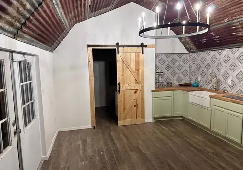 Remodeled 420 sq. ft. Tiny Home detail photo 3