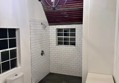 Remodeled 420 sq. ft. Tiny Home image 4