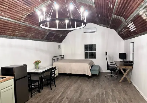 Remodeled 420 sq. ft. Tiny Home image 5