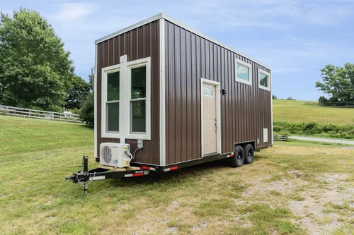 The "LENA" TINY HOME image 3