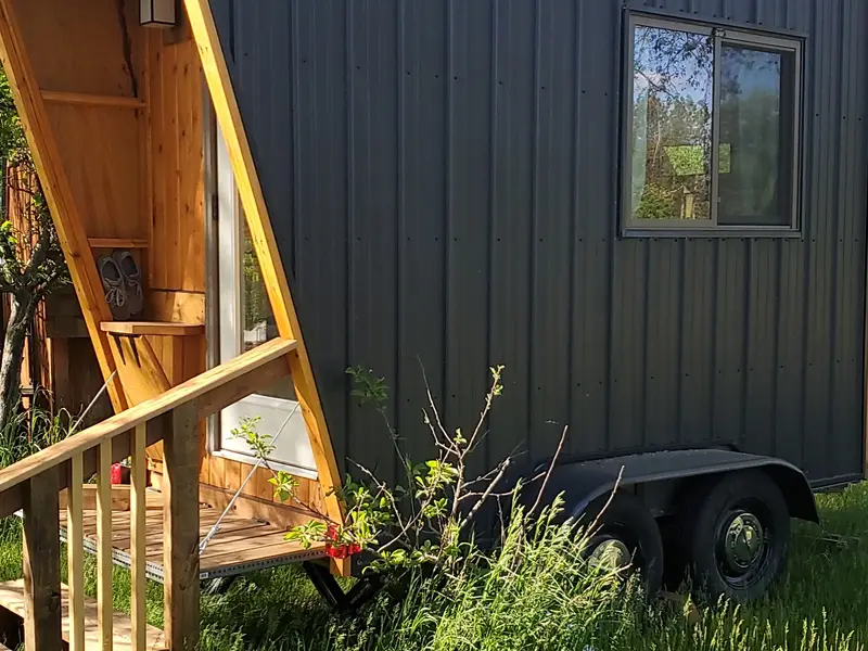 Luxury Mobile Office / Studio photo 2