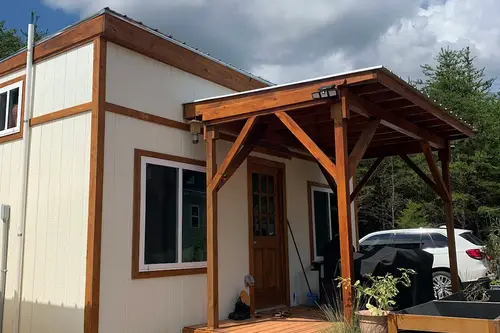 Custom Built 12” x 20” Tiny House/She Shed on skids - Tiny House 240 sqft in Burnsville, North Carolina