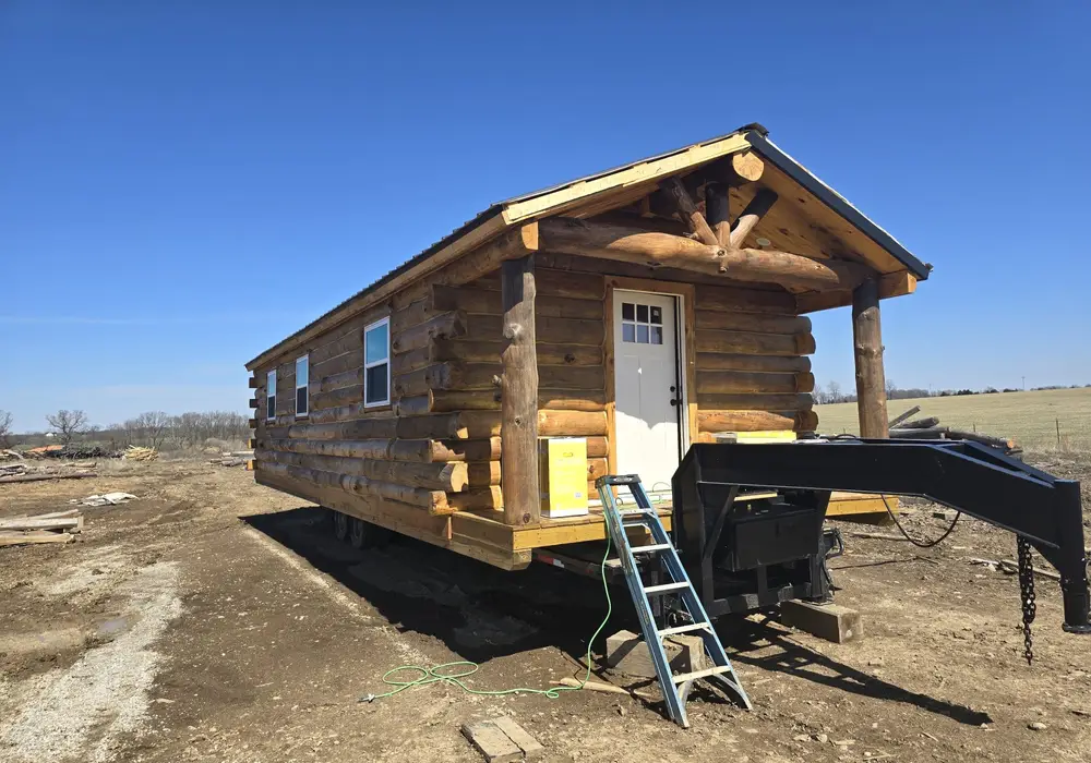 Real log cabin — 1 bedroom Tiny House — 560 sqft for sale in Missoula, Montana
