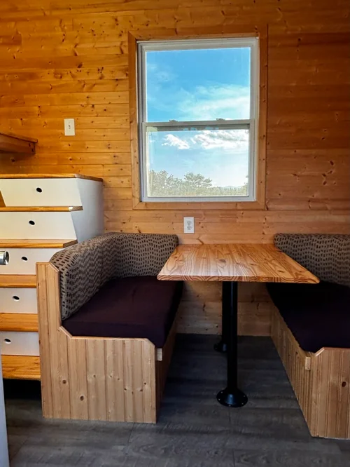 Professionally Built 26 ft Spacious Tiny House image 2
