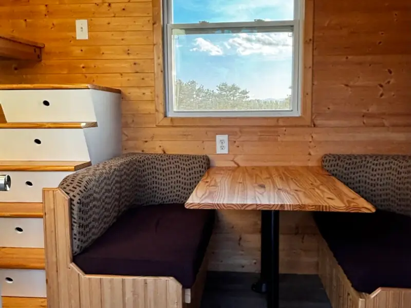 Professionally Built 26 ft Spacious Tiny House photo 2