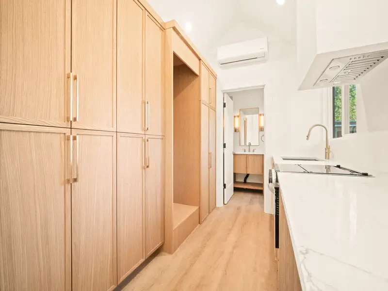 2024 Modern Tiny Home photo 3