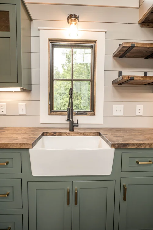 Brand new Timbercraft Teton model 2 bedroom handcrafted tiny home on wheels! image 5