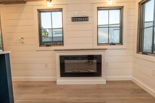 Timbercraft Bunkhouse 3 bedroom handcrafted tiny home! image 3