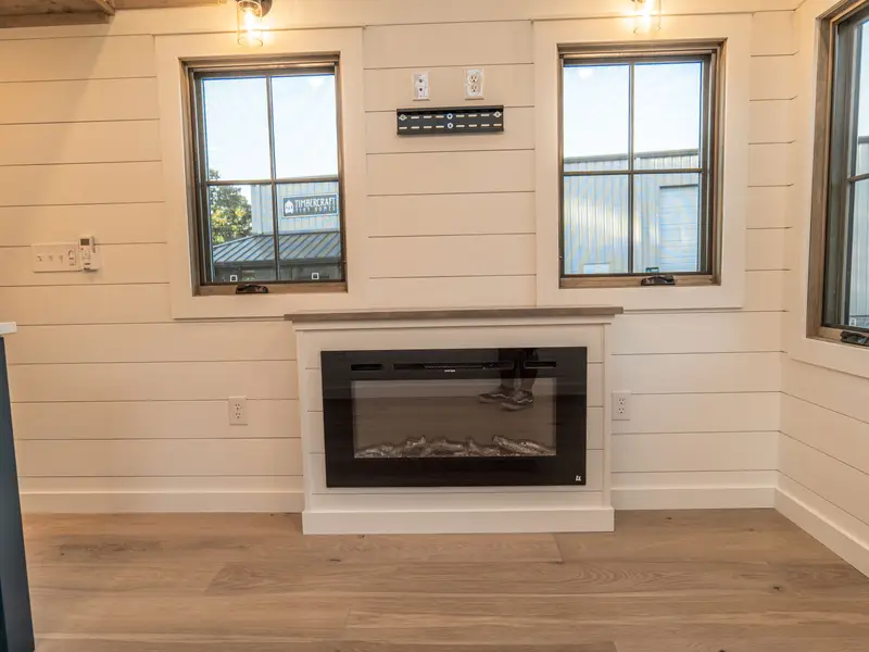 Timbercraft Bunkhouse 3 bedroom handcrafted tiny home! photo 3