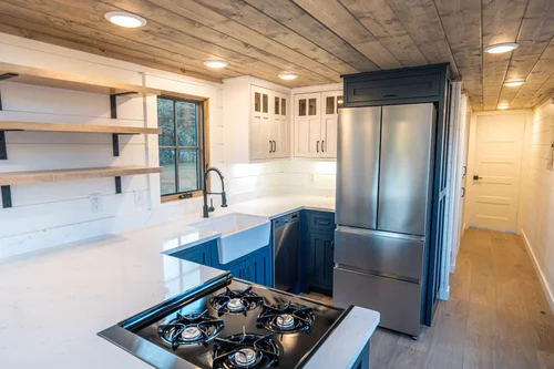 Timbercraft Bunkhouse 3 bedroom handcrafted tiny home! image 4