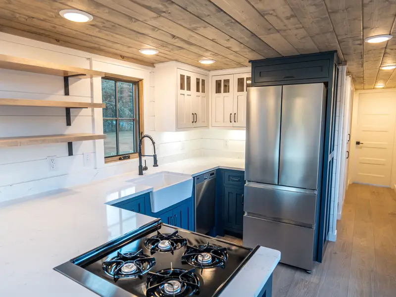 Timbercraft Bunkhouse 3 bedroom handcrafted tiny home! photo 4
