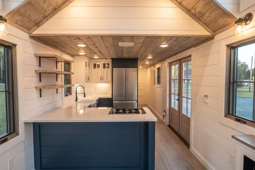 Timbercraft Bunkhouse 3 bedroom handcrafted tiny home! image 2