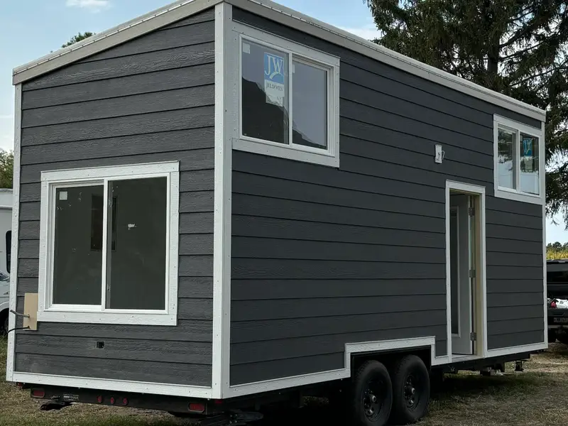 Everything you’d ever need in a tiny house — 2 bedroom Tiny House — 196 sqft for sale in Rock Hill, South Carolina