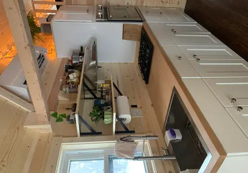 Tiny Home On Wheels detail photo 3