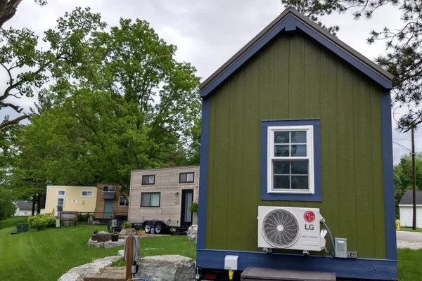 Must-see Tiny House Communities in the United States image