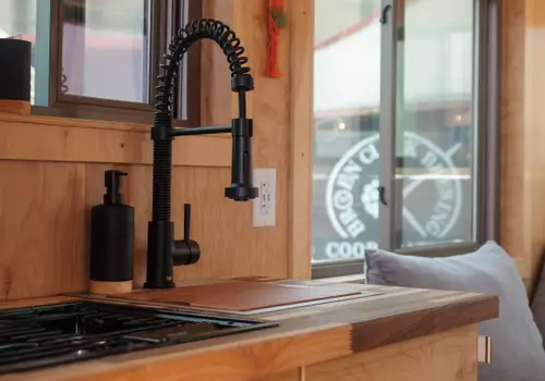 Luxury Mobile Office / Studio detail photo 3