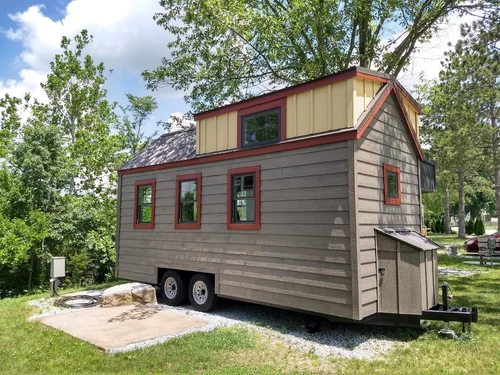 Cedar Springs Tiny Village image 3