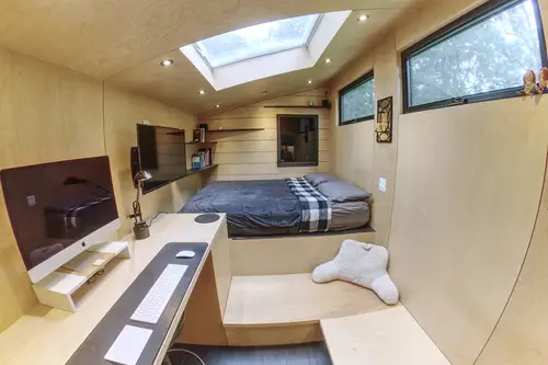 Black & Birch All Custom Tiny House - Willing to Deliver! - Tiny House 190 sqft in Canton, Ohio
