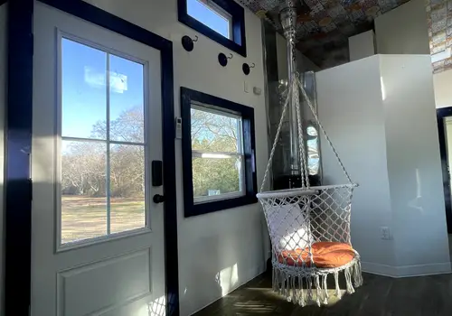 31' Tiny House, 3 bed, 1 bath image 5