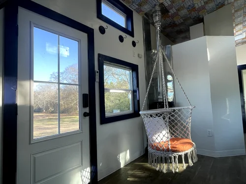 31' Tiny House, 3 bed, 1 bath image 5