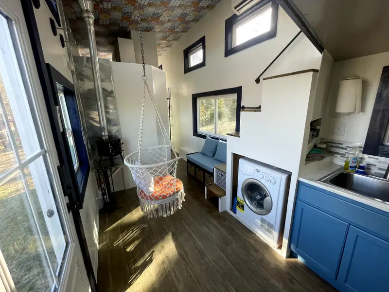 31' Tiny House, 3 bed, 1 bath photo 4