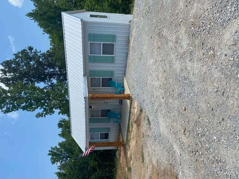 Cozy fully furnished tiny home less than 2 years old — 1 bedroom Tiny House — 384 sqft for sale in Sugar Tree, Tennessee