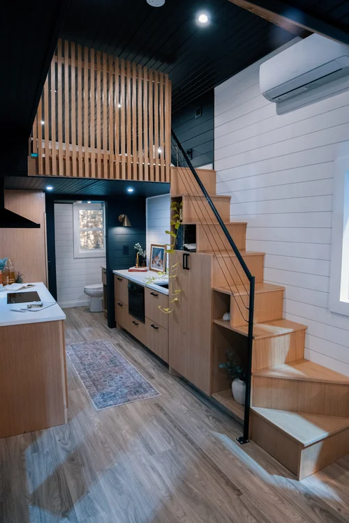 Brand New Luxury 24' Tiny Home AVAILABLE NOW (NOAH Certified) image 2