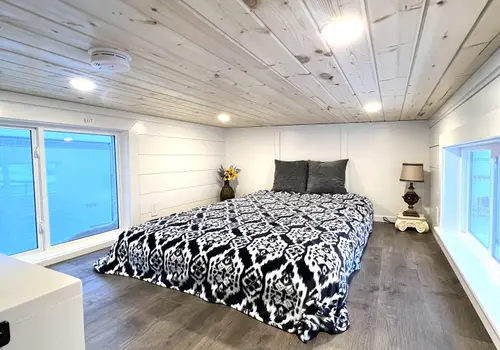 New Spacious Tiny Home For Sale! image 2