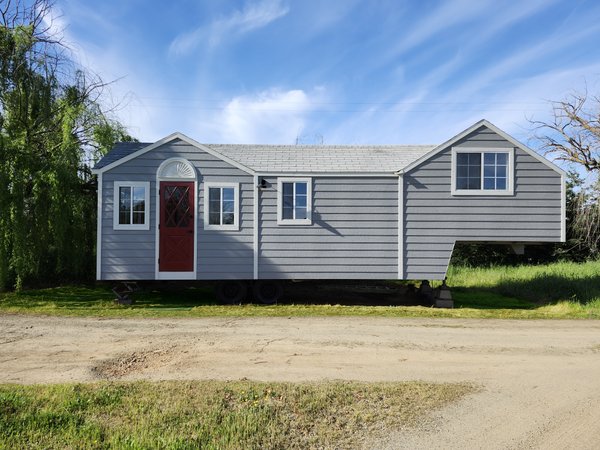 Tiny Home Cottage - 331 square ft