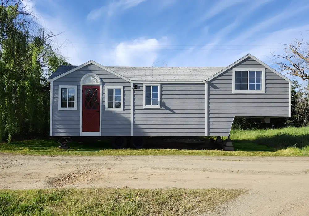 Tiny Home Cottage - 331 square ft — 1 bedroom Tiny House — 321 sqft for sale in Wilton, California