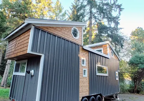 Gorgeous Craftsman Tiny House with Pop-Up Roofs! detail photo 4