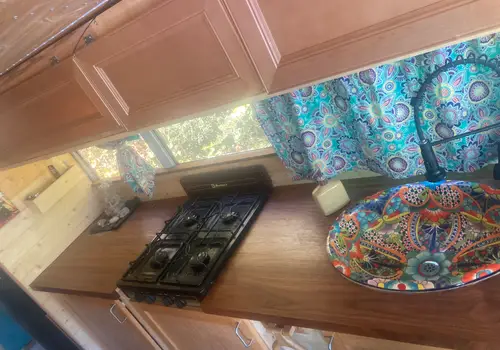 For Sale! International 3800 Skoolie – Road-Ready! image 2