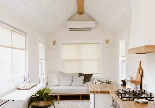 Skogsnest Tiny House - 26x8.5 - Scandinavian Moon Cabin detail photo 2