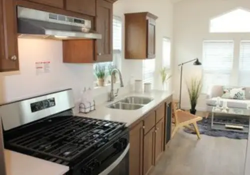 Beautiful 1 Bd+Loft - Full bath Park Model Home detail photo 4