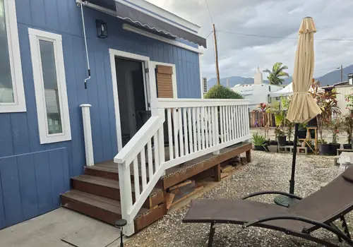 Amazing Tiny Home on wheels with catwalk! image 5