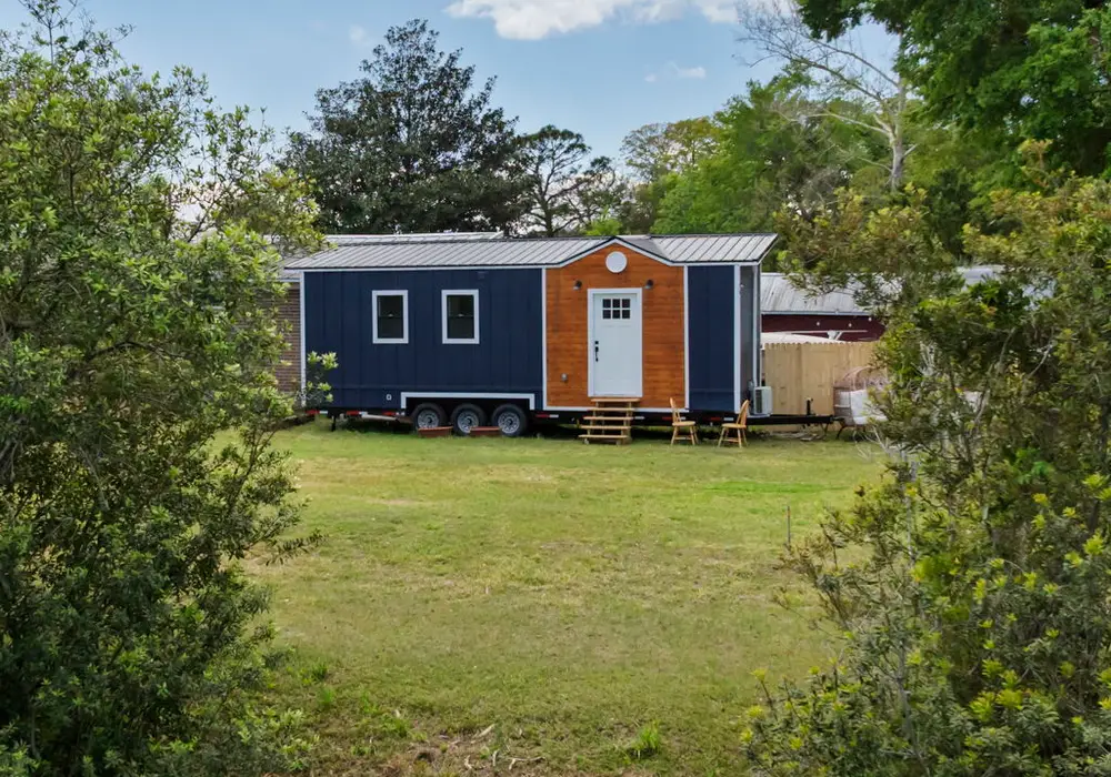 Certified, downstair sleeping, full size kitchen and bath — 1 bedroom Tiny House — 285 sqft for sale in Jacksonville, Florida