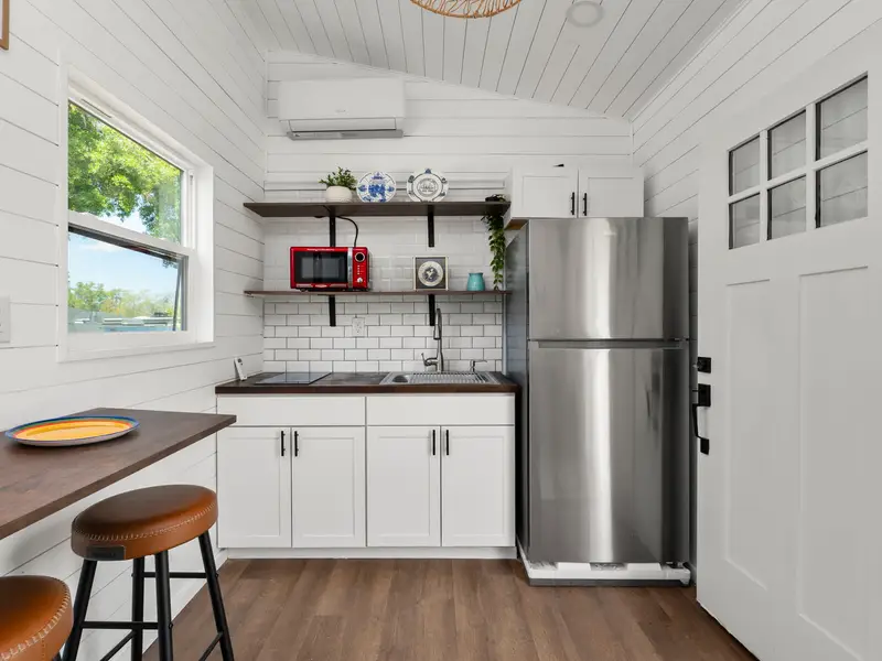 Certified, downstair sleeping, full size kitchen and bath photo 4