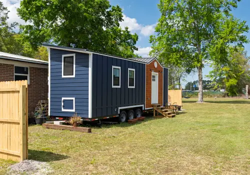 Certified, downstair sleeping, full size kitchen and bath image 3