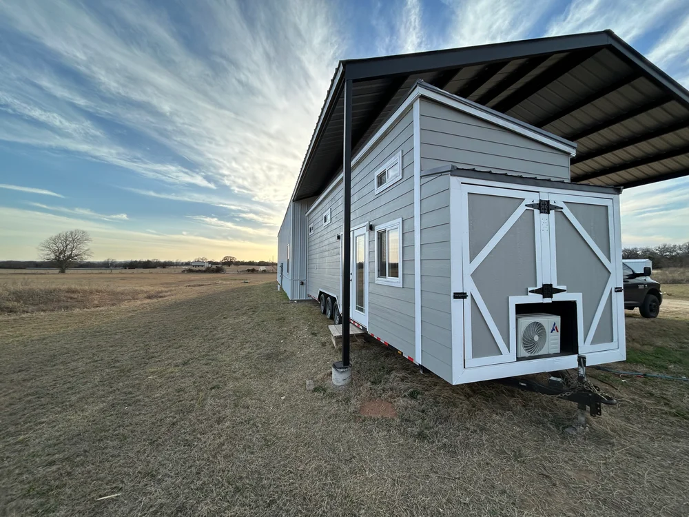 PRICE DROP! Modern Tiny Home on Wheels For Sale in Texas! image 1