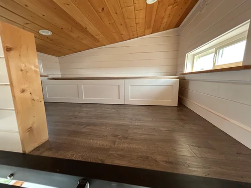 PRICE DROP! Modern Tiny Home on Wheels For Sale in Texas! image 2
