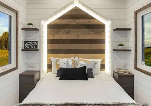 Private Main Floor Bedroom - C.S.A.-Certified - Luxury Living in Little Liberty detail photo 2