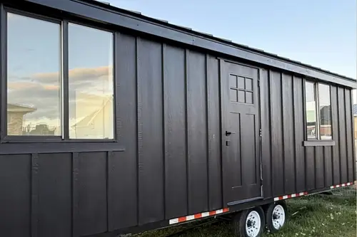 Cocoon Homes 300 Series - 1 bedroom Tiny House 300 sqft in Saratoga Srpings, Utah