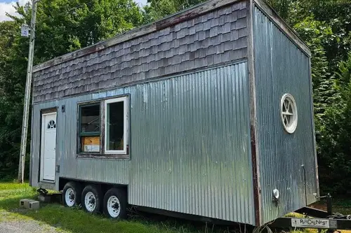 Tiny Home For Sale in North Carolina! - 1 bedroom Tiny House 204 sqft in Franklinville, North Carolina