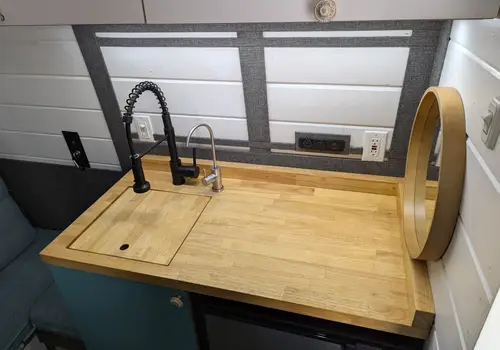 PRICE DROP! For Sale: Turnkey 2019 Mercedes Sprinter Adventure Van! image 3